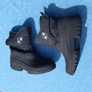 Horze / Equanavia waterproof wellies - black duckboots! Mud, snow, barn rainboot